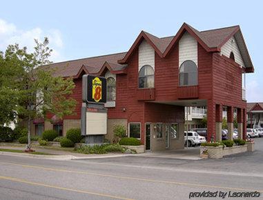 Super 8 Beachfront By Wyndham Mackinaw City, Mi Zewnętrze zdjęcie