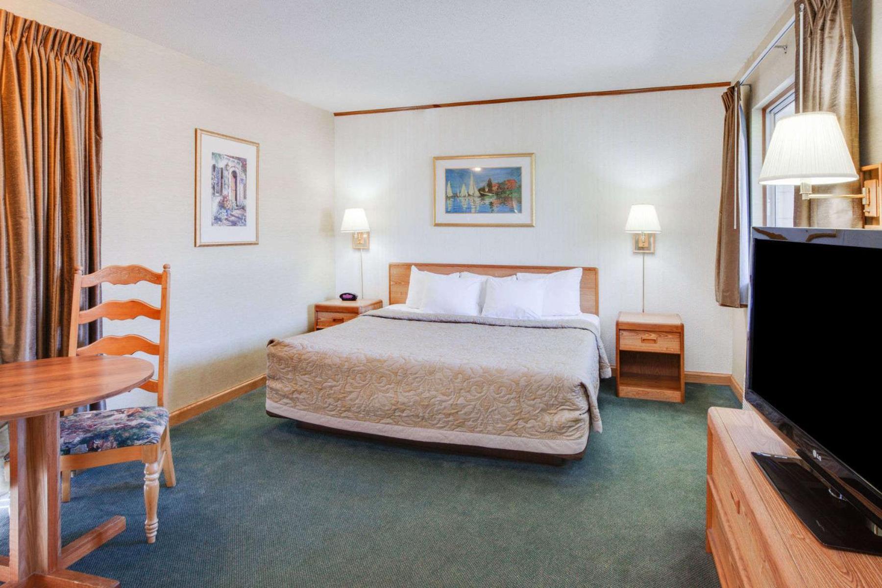 Super 8 Beachfront By Wyndham Mackinaw City, Mi Zewnętrze zdjęcie
